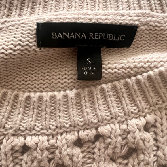 Banana Republic Sweater Size Small - Picture 2 of 2